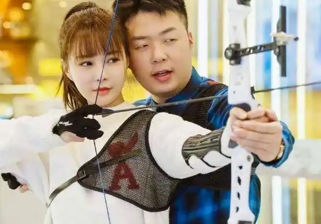 杜海涛晒与宋茜热舞照,沈梦辰留言"宣示主权",情侣胜似夫妻_照片_恋情