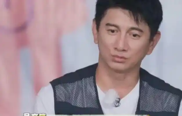 这种话在节目里,采访中说过好几次了吴奇隆跟霍建华一结婚了就跟查无