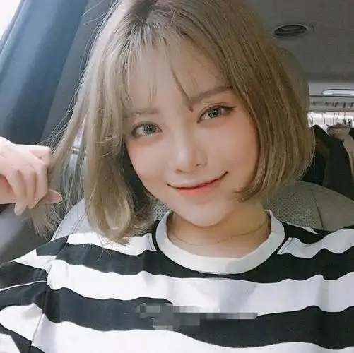 圆脸的女生应该如何选择发型才会让自己看起来显脸小