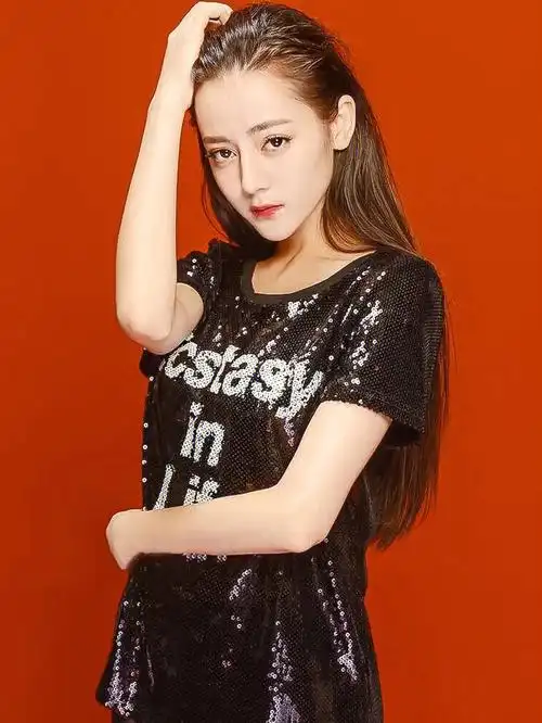 迪丽热巴考古照系列