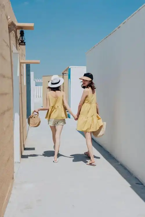 10个闺蜜拍照姿势解锁闺蜜合照不再尴尬都很好看