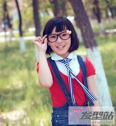 适合小学女生的短发这样剪很有乖巧学生样