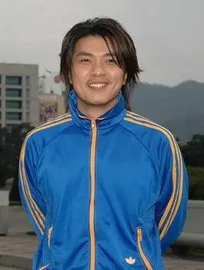 "亚洲歌圣"阿杜曾说,在工地干活那些年,是他最快乐的日子_小时候_专辑