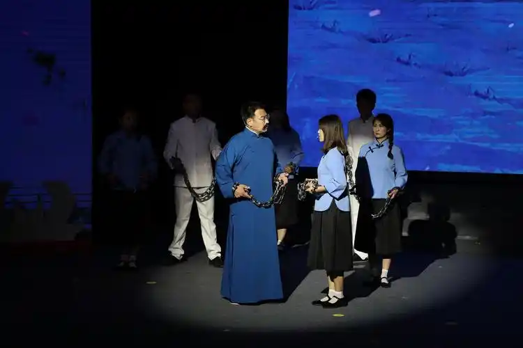 舞台情景剧《星火燎原》.jpg