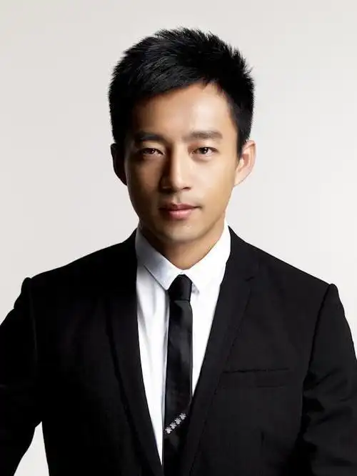 头大脸大的男生适合什么发型,【男生发型教程】干货满满滴~不要错过