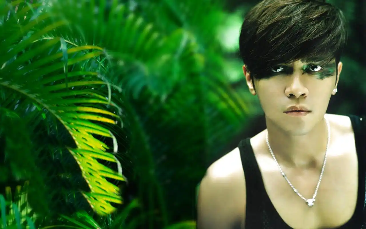 搞怪罗志祥高清桌面壁纸下载