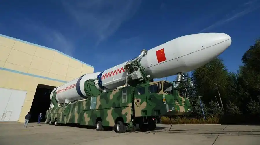 大国博弈核心筹码此人扎根大漠26年让中国不惧美国核导弹威胁