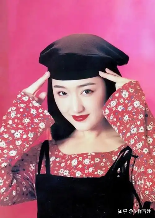 花样人物50岁的杨钰莹出道30年她为什么还是这么美