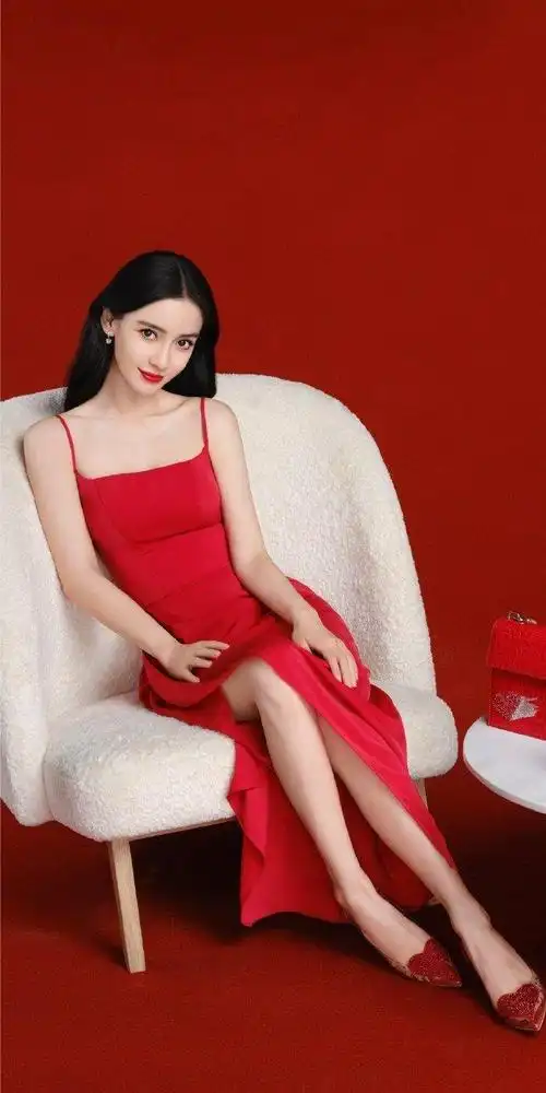 angelababy的一组美腿写真壁纸精选