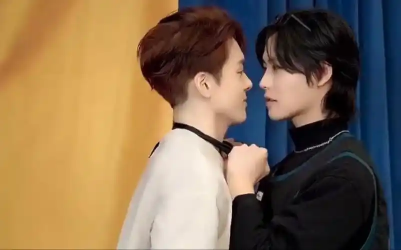 宇日俱增肖宇梁曾舜晞瓶邪你说我们不是一个世界的人少女攻是最棒的