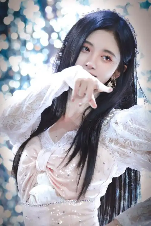 鞠婧祎有哪些令人惊艳的美图? - 知乎