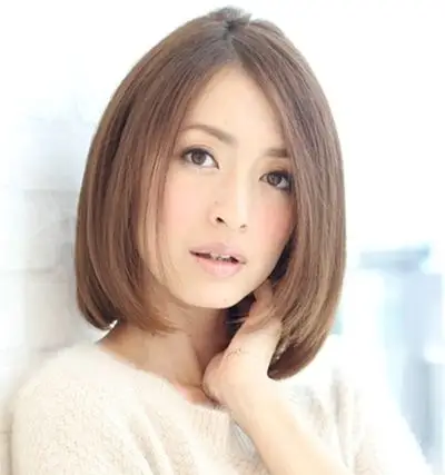 国字脸女生适合的刘海发型图片及名称中分准没错