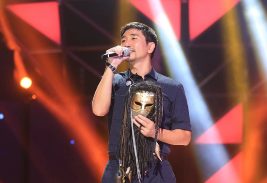《蒙面歌王》沙宝亮过关斩将揭面称王