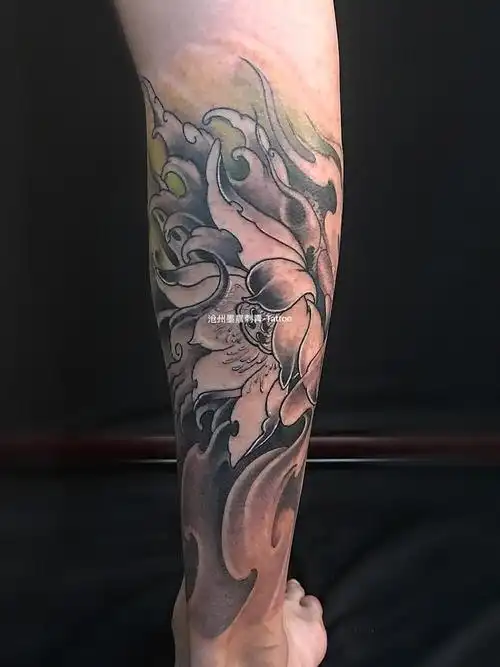 小腿莲花_纹身图案手稿图片_墨晨的纹身作品集