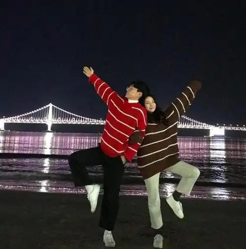 秀恩爱让人不讨厌的8个情侣拍照新技巧