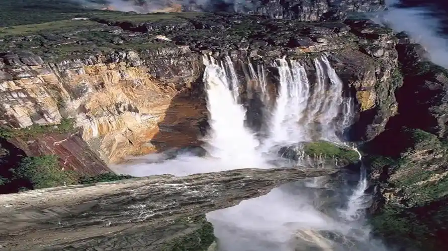 世界上最令人震撼的25个大自然奇迹(一)