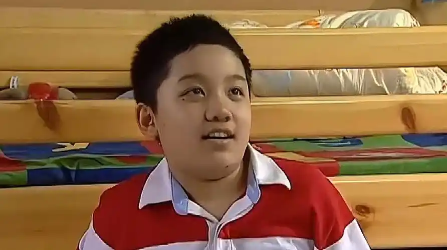 家有儿女:小雨写作业,被刘星一眼看出不对劲,只能从实招来!