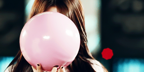 方敏雅美女圆球指甲油gif动图_动态图_表情包下载_soogif