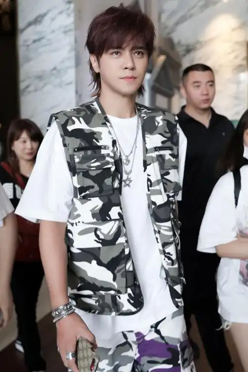 罗志祥最新发型罗志祥都快40岁了