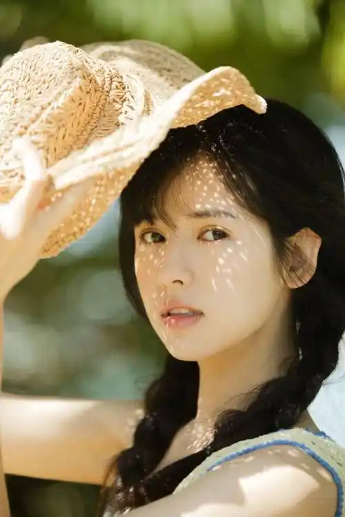 鹤男是《浮图缘》里的甜妹款剧抛脸_彤云_张雪儿_主子