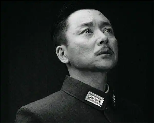 伪装者:人称疯子的王天风,他的疯几乎没有知音!疯得很苦!