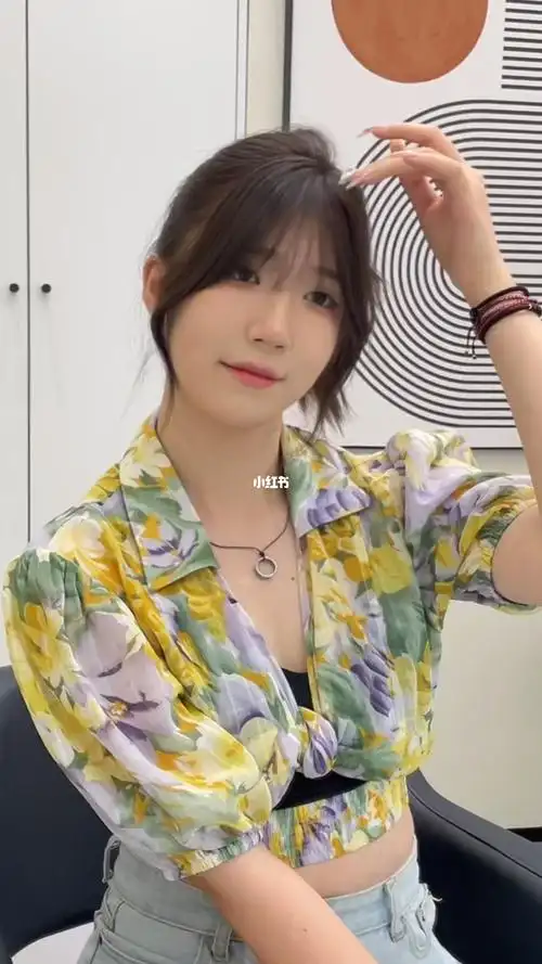 全网女孩都在找的小八字刘海