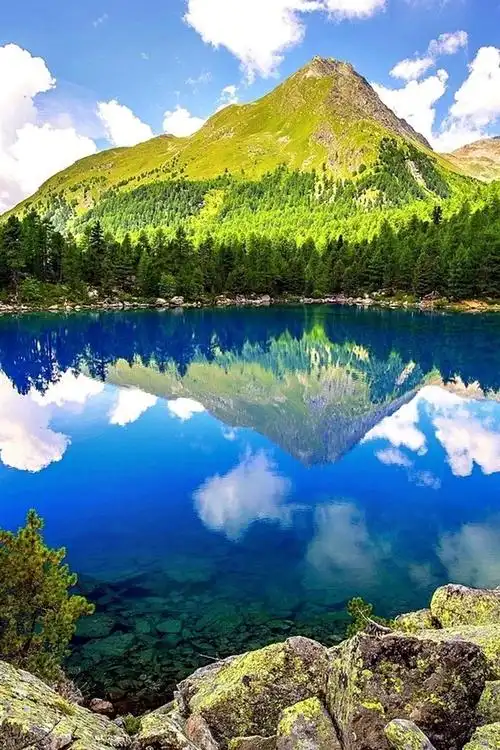 首页 自然与风景 湖iphone 壁纸:640x1136 (iphone 5/5s/5c/se)