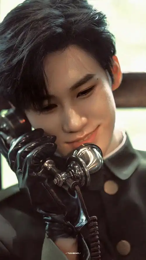 给张真源许个星愿##张真源 廿一无拘踏歌绿海奔行