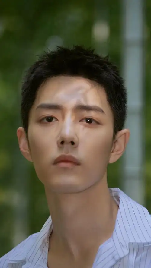 肖战 简直就是行走的荷尔蒙～你被这寸头造型击中了么?