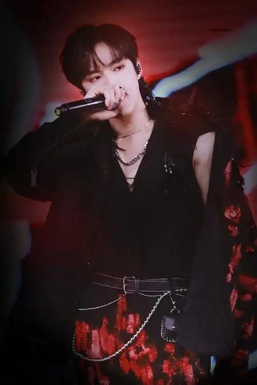 刘耀文舞台氛围感##刘耀文 全能忙内