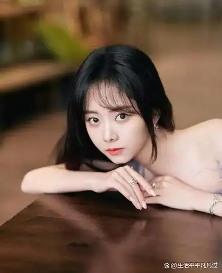 33岁谭松韵孤身一人曾被传无人敢娶如今生活成这样