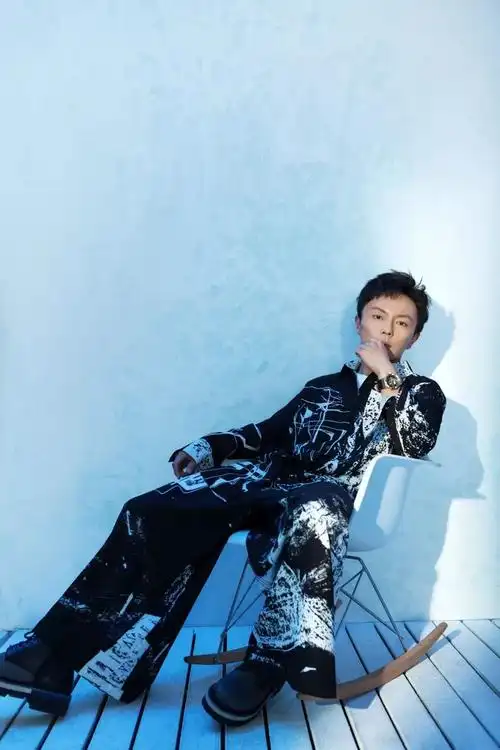 今午影像丨谢苗:温暖的眼睛 越看越爱!