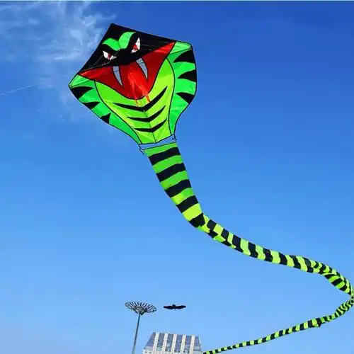 信誉楼风筝源头直采,性价比高,品质优良!二楼玩具柜组欢迎选购!