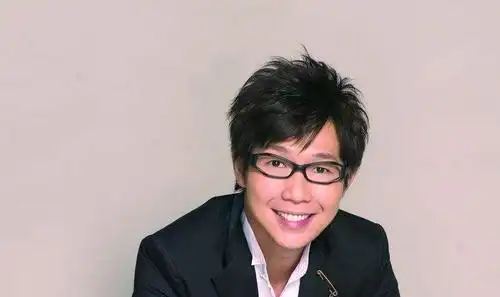 曾经的偶像歌手黄品冠已经失业9个月还被女儿同学给嫌弃