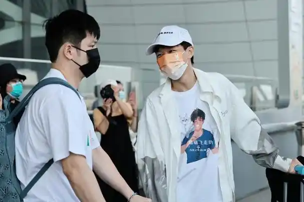 国乒出发征战平昌亚锦赛樊振东王楚钦马龙孙颖莎陈梦王曼昱等国乒队员