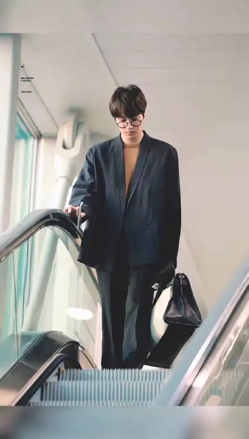 金钟仁机场fashion!-vlog视频-搜狐视频