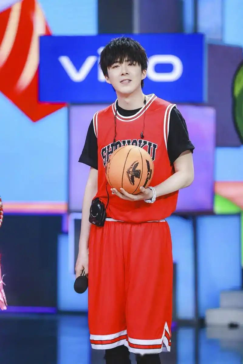 港港你们童年被哪些"人物"圈粉叭~6月1日本周六晚20:20《快乐大本营》