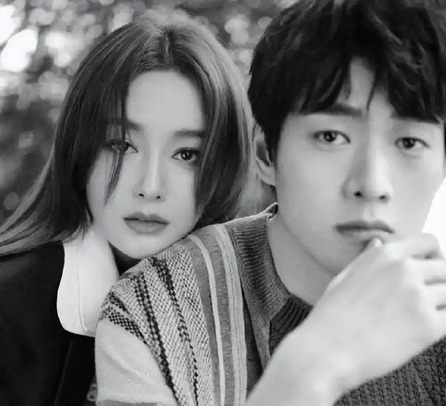 魏大勋秦岚恋情曝光甜蜜挽手游三亚疑因戏生情