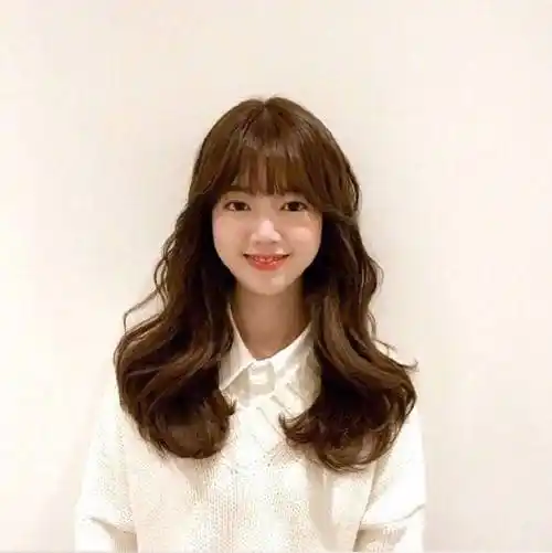 不同个性韩系女生微卷长发发型参考18