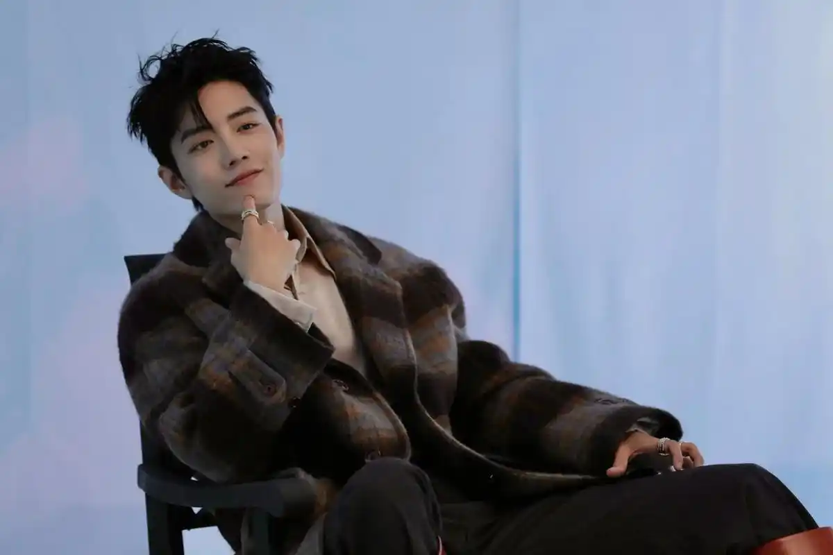 治愈的笑容,侧脸的帅气,晚安了@肖战 #肖战  #肖战的小飞 - 抖音