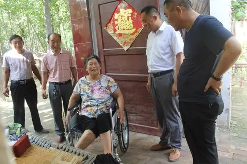 鹿邑县人防办扶贫"大走访":心系贫困群众一直在行动