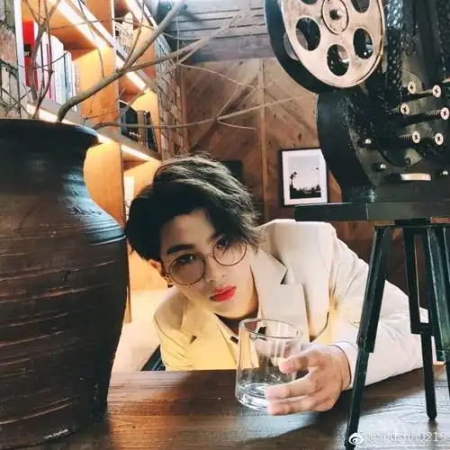 乐华七子x你当你追星追他兄弟时③第二人称范丞丞justin李权哲