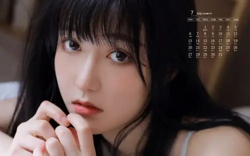 2020年7月极品美女性感写真日历壁纸