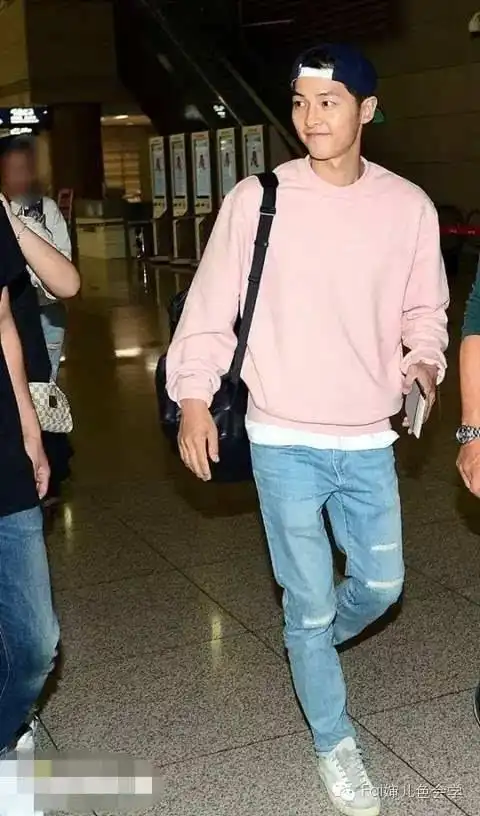 为了曝光率男明星也这么拼?"机场fashion"超实用,直男赶快学起来
