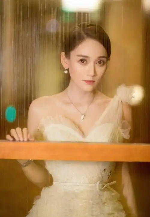 难以置信的美丽!陈乔恩写真赏,性感饱满韵味十足,这谁顶得住!