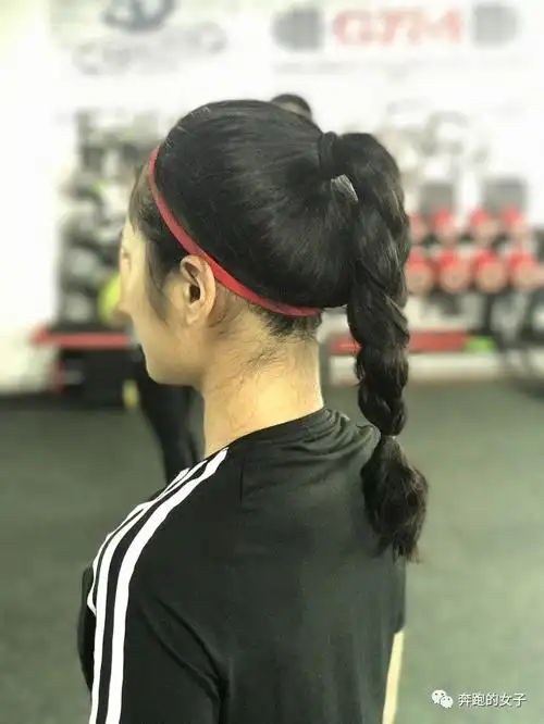 女性跑者|跑步的时候,还想有美美的发型?