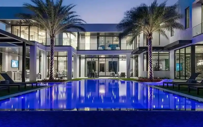 【豪宅展示】崭新的顶级现代豪宅,品质卓越!