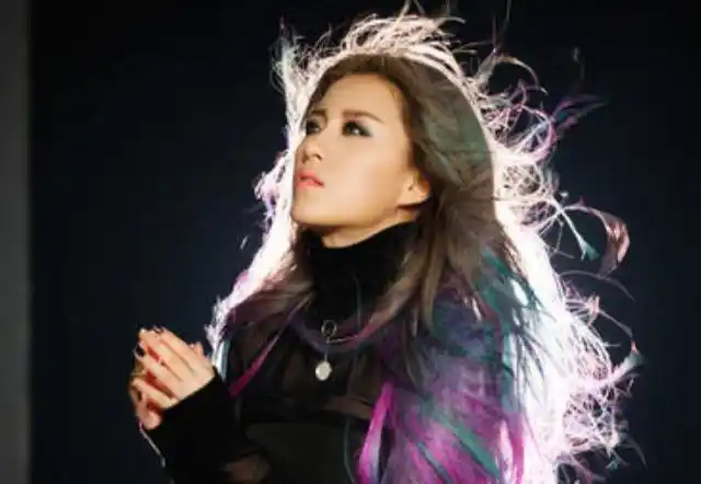 李嘉格参加好声音惨遭淘汰却意外收获总裁爱情