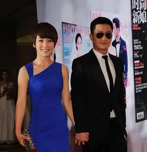 10年前谢楠嫁给大自己9岁的吴京并给他生个儿子她不幸福