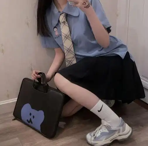 仙女系不露脸女生头像把细碎的烦恼暂停关掉把月亮挂好睡个好觉